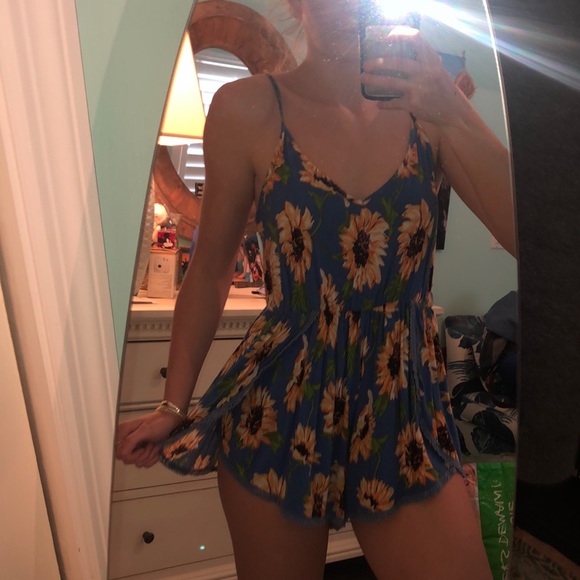 LF Sunflower Romper - Picture 3 of 3